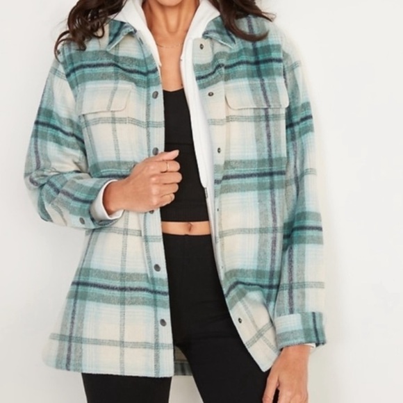 Old Navy Transitional Soft Brushed Plaid Utility Shacket in Green - Picture 1 of 11